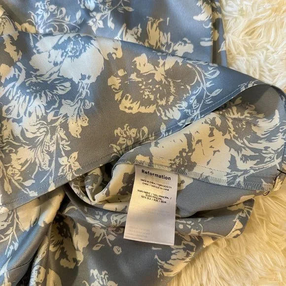 Reformation Frankie Silk Dress in Porcelain Reformation - Picture 8 of 13